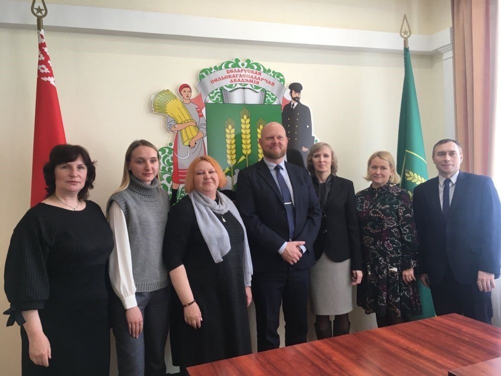 Финансы