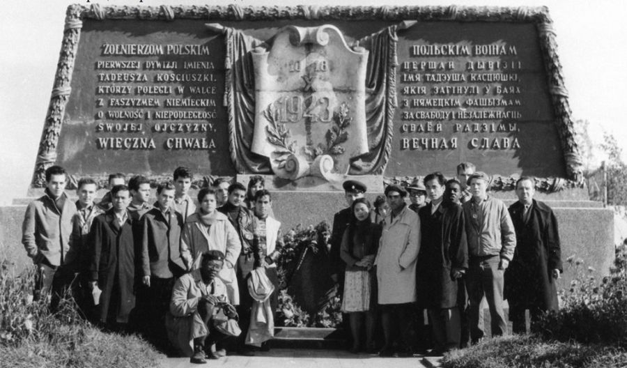 История факультета международных
