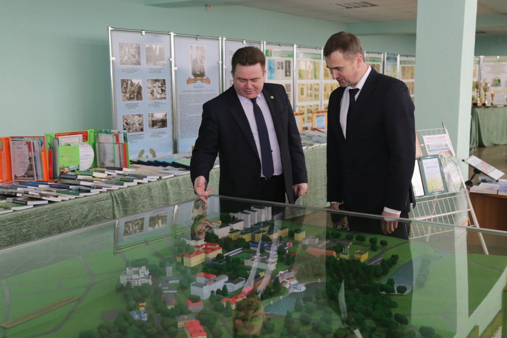 Посещение академии