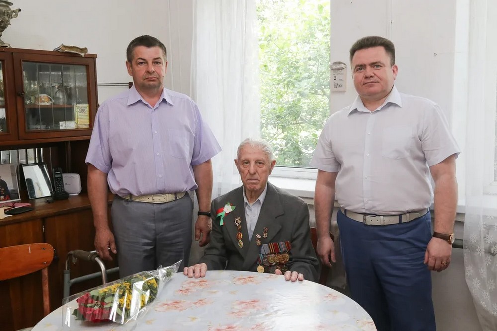 Поздравление ветеранов
