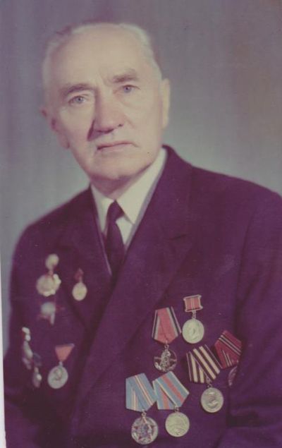 Новиков