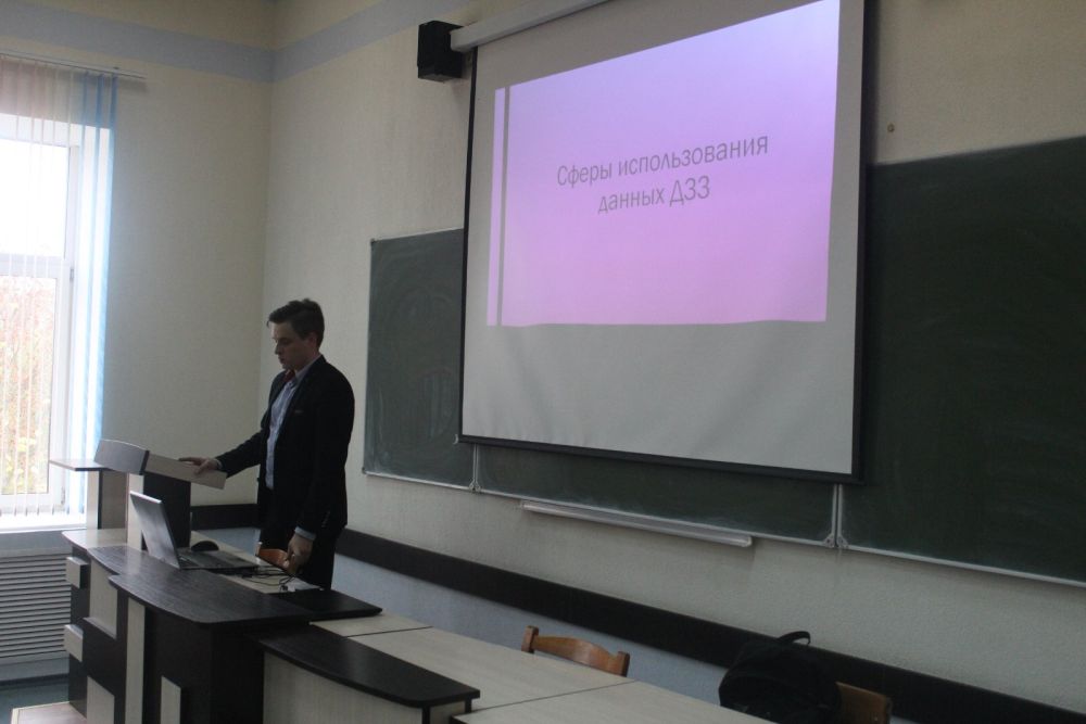 Связь образования 