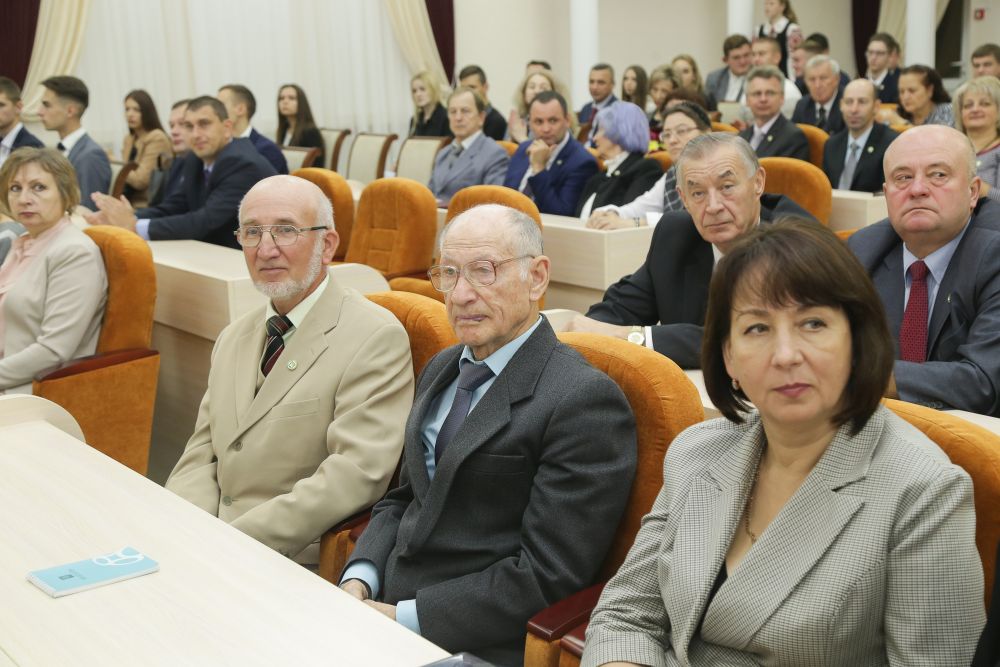 180 лет
