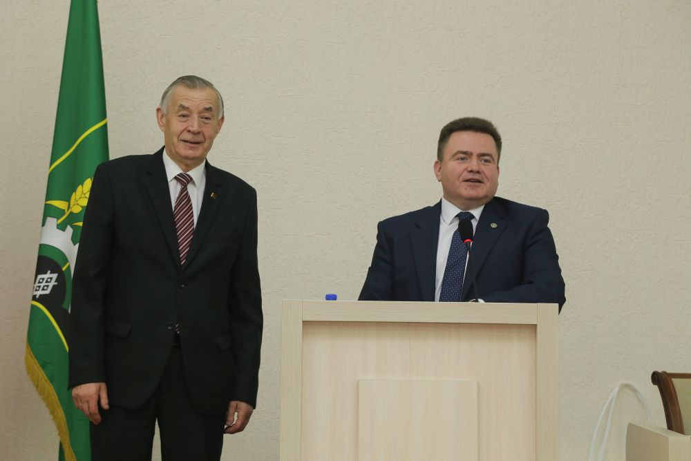 180 лет