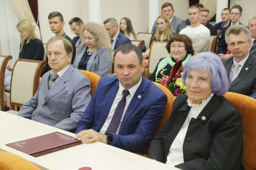 180 лет