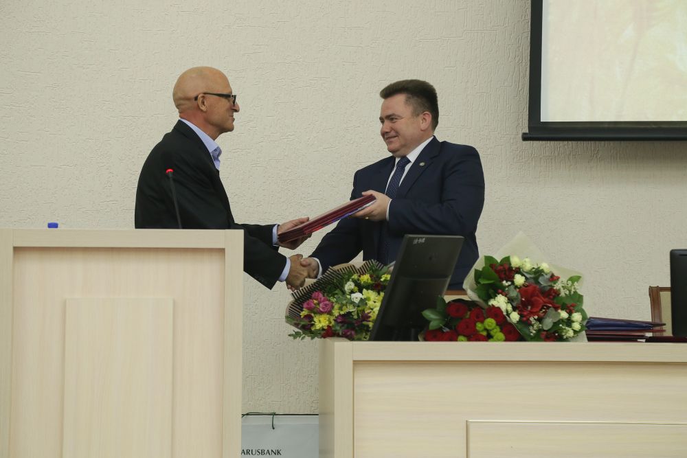 180 лет