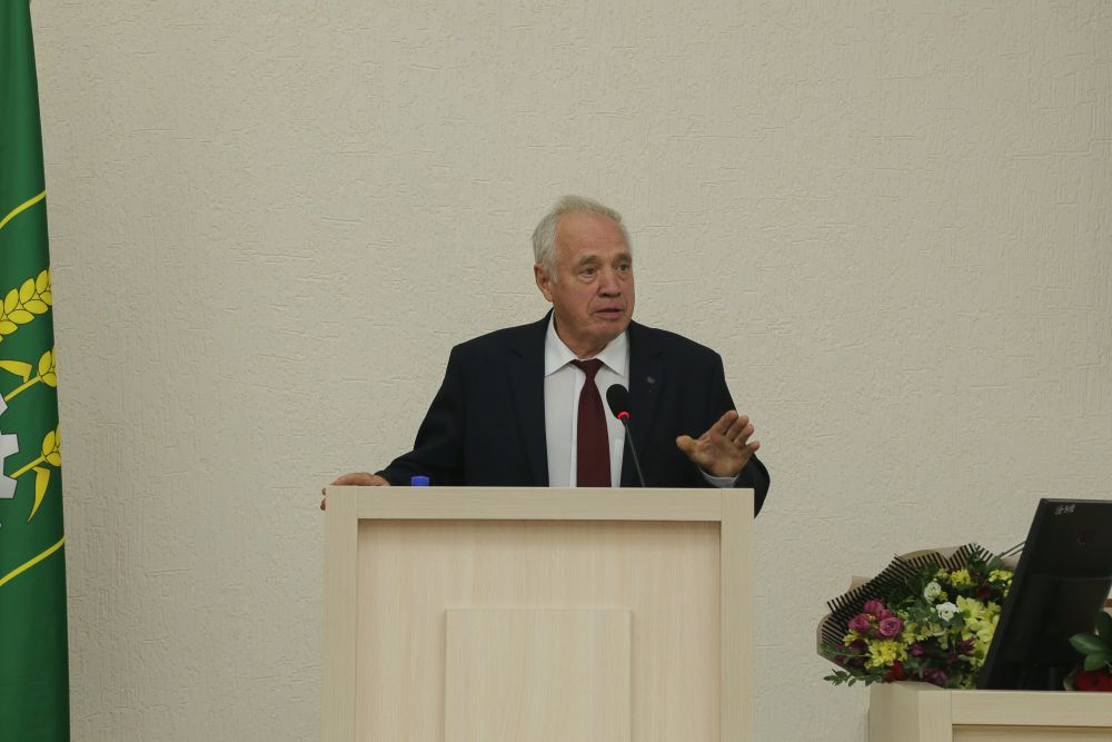 180 лет