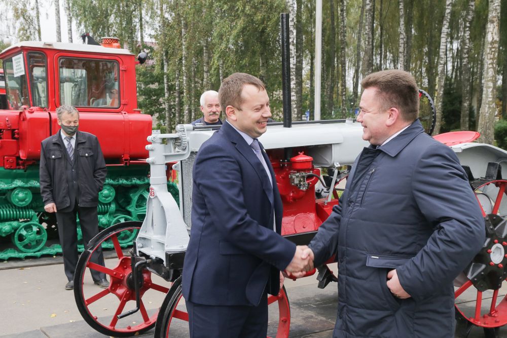 180 лет