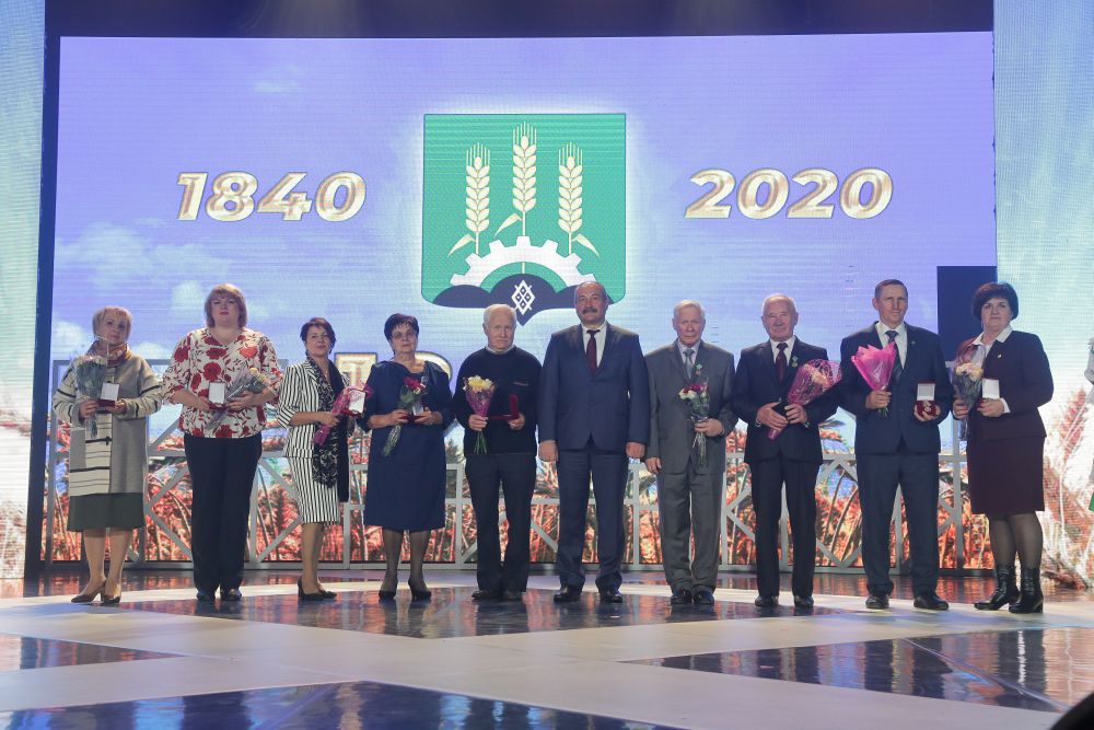 180 лет