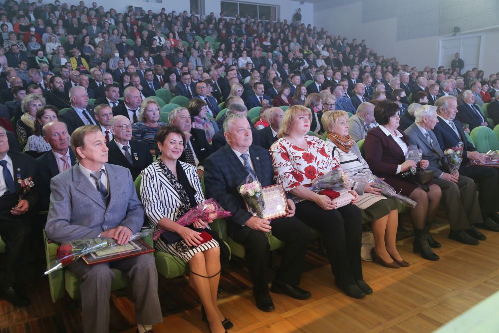 180 лет