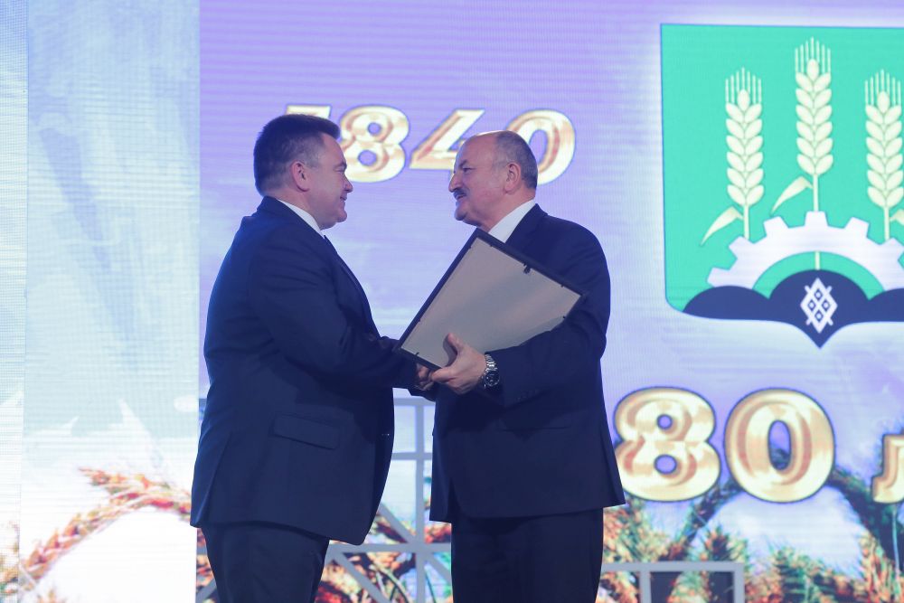 180 лет