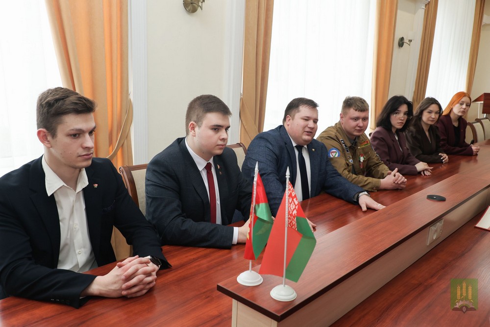 Студенческий мост