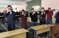 Стрельба из пневматической винтовки