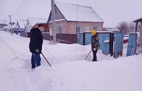 Уберем снег вместе