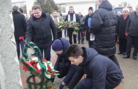 Траурная панихида и церемония возложения венков у Памятного знака воинам-интернационалистам