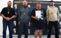 Победа в турнире по интеллектуальным играм 