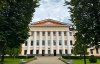Rector of the Belarusian State Agricultural Academy V.V.Velikanov congratulates on the 185th anniversary of the Academy