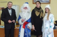 Поздравительная акция «Новый год к нам мчится»