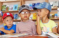 Дошколята в библиотеке академии