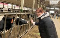 Экскурсия факультета бухгалтерского учета на предприятие-флагман агропромышленного комплекса Республики Беларусь –  ОАО  «Рассвет им. К. П. Орловского»  Кировского района Могилевской области